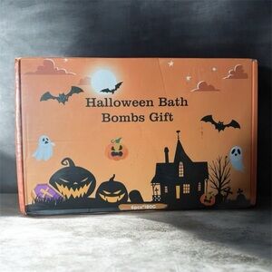 New Halloween Bath Bombs Gift Set originally $15 exp. 2028